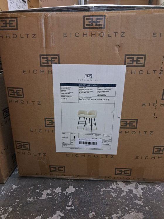 Image 1 of EICHHOLTZ Bar stoel Cliff set van 2 - Bouclé cream