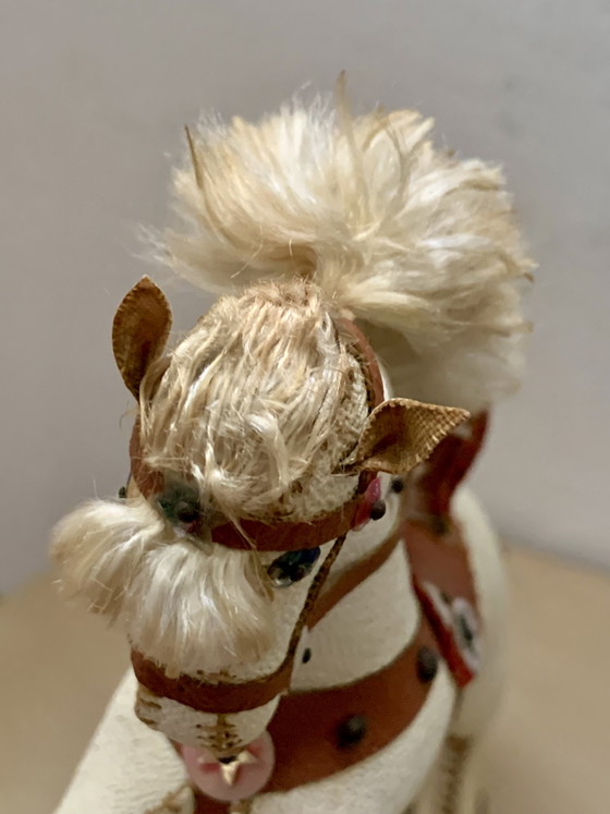 Colección Rara de Arte Ecuestre Miniatura Francés – Caballo Encabritado en Moleskine Gofrada (Mediados del (photo 18 of 27)