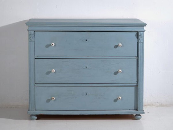 Antique painted pine chest of drawers – Rustic European blue dresser – circa 1900 – Ceramic (photo 35 of 40)
