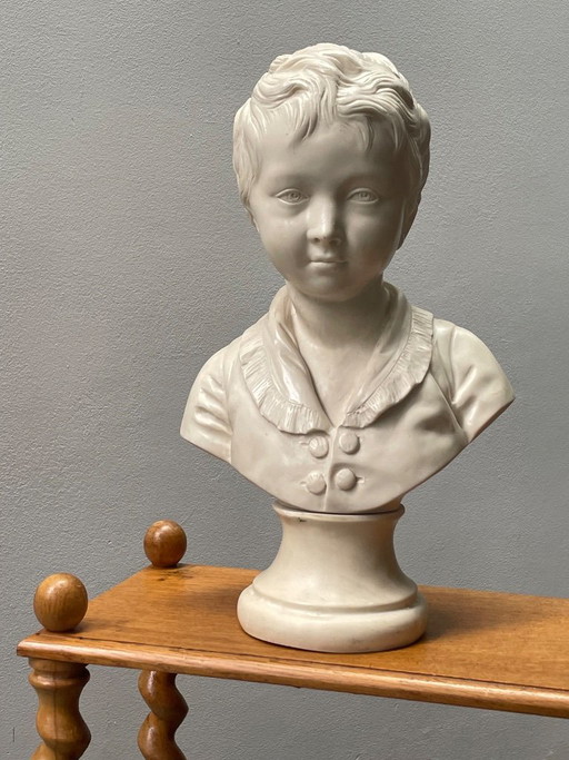 Beeldhouwwerk van een kinderbuste – beeldhouwkunst, Other