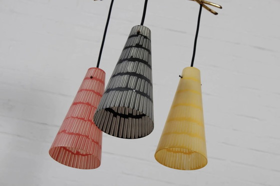 Lampada a sospensione da soffitto vintage colorata anni '60 '70 MCM – Lampadari, Vetro, Ottone (photo 14 of 14)