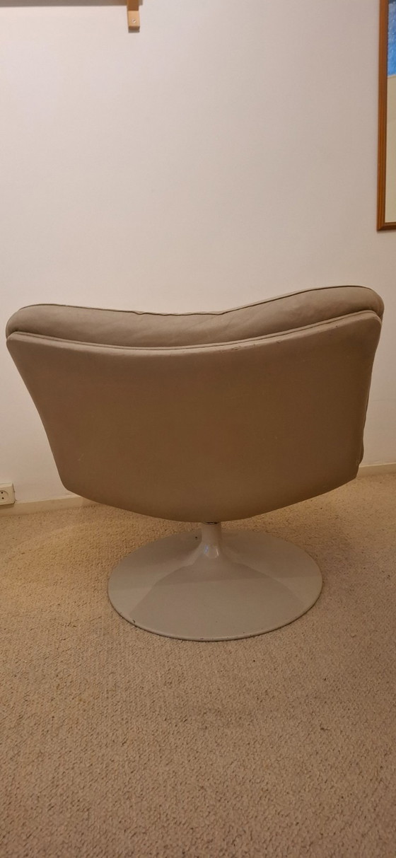 Artifort Leather Armchair, Swivel chairs, Metal, Beige (photo 3 of 15)