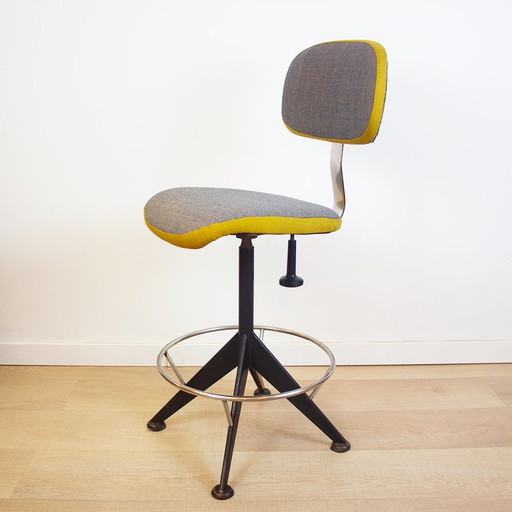 Vintage-Schreibtisch-Drehhocker, Spanien, 1960er Jahre
