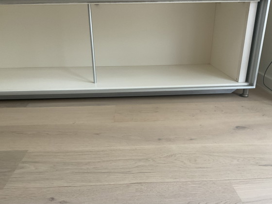 Image 1 of Domus-Schrank von B&B Italia, entworfen von Antonio Citterio, in weißem Lack und mit Glasschiebetüren