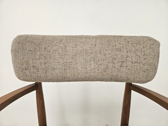 Image 1 of Zweedse fauteuil van hout en stof