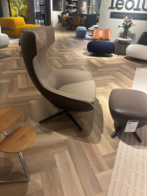 Image 1 of Leolux Caruzzo Plus recliner armchair with ottoman