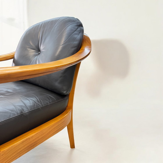 Image 1 of Wilhelm Knoll, anni '60 - Poltrona Mid-Century / sedia Senator in legno di ciliegio con rivestimento in pelle di mucca marro