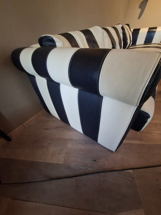 Image 1 of Magnifique canapé 3 places en cuir