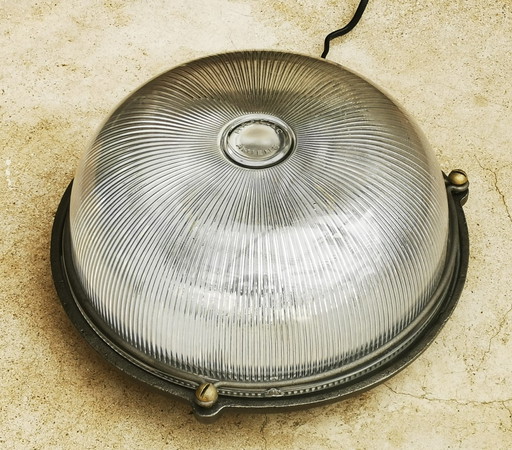 Marpelec Amiens Heavy Cellar Lamp