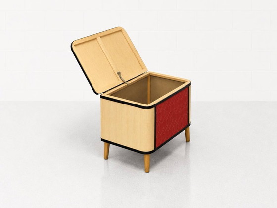Image 1 of Coffre de rangement/coffre à linge vintage avec Resopal