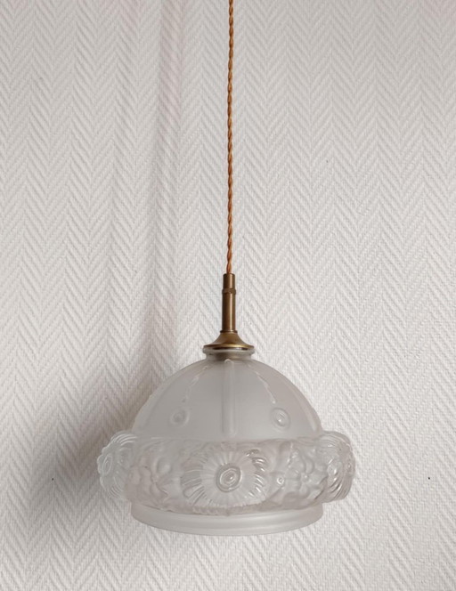 Art Deco globe pendant light in frosted glass