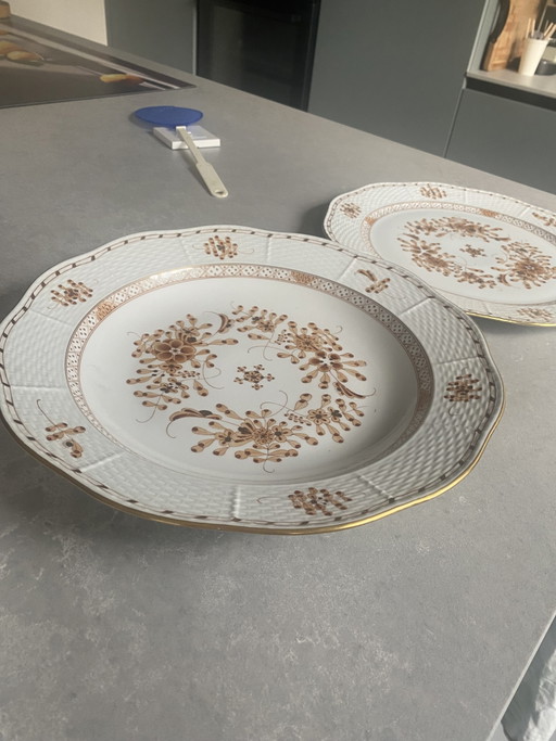 4 Grandes assiettes creuses en porcelaine de Herend