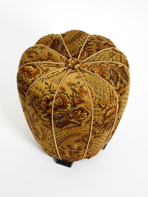 Image 1 of Originaler Pouf-Hocker von Jindrich Halabala aus dem Jahr 1958 – Hergestellt in Tschechien
