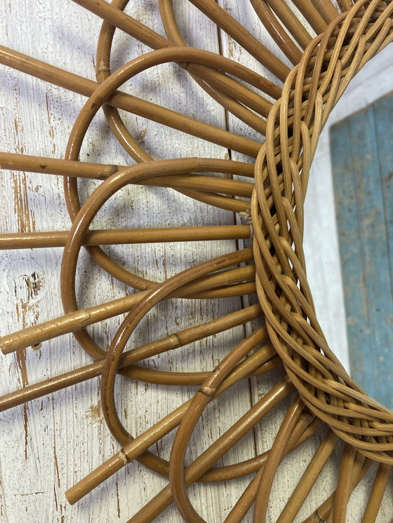 Image 1 of Miroir en osier vintage