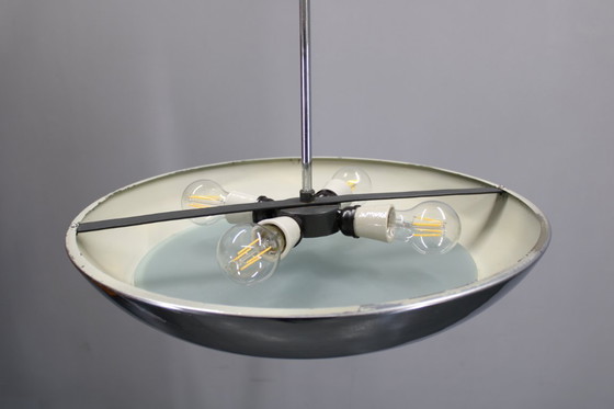 Image 1 of 1930 Bauhaus / Functionalistische Verchroomde Kroonluchter "UFO" van Josef Hurka voor Napako, Tsjecho-Slowakije