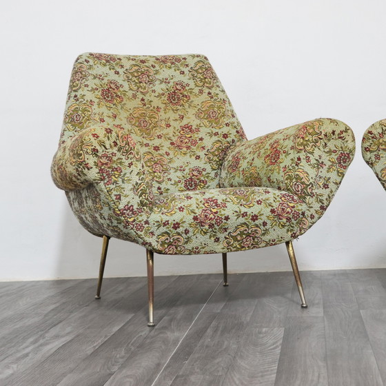 Image 1 of Gigi Radice para Minotti Par de sillones del modernismo de mediados de siglo de la década de 1950