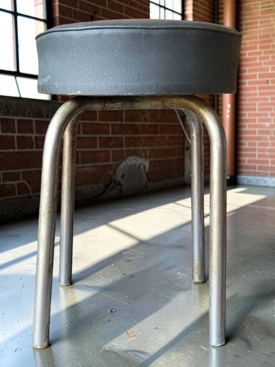 Industrial stool 1950 – Metal, Industrieel (photo 2 of 7)
