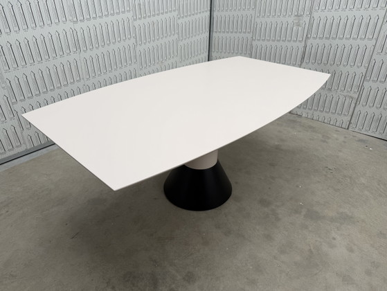 Image 1 of Mesa de comedor Arco Balance - Dune (crema) - Arnold Merckx