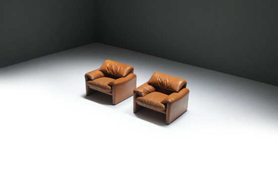 Image 1 of Stunning cognac leather Maralunga lounge chairs by Vico Magistretti for Cassina