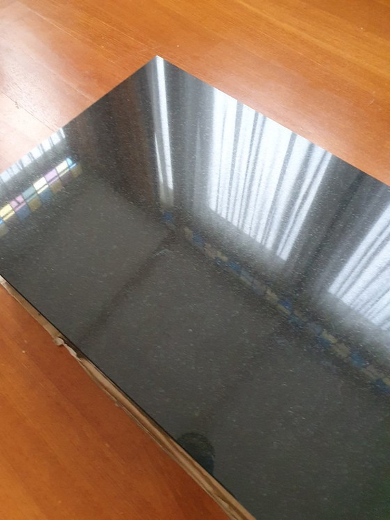 Image 1 of Zoccolo in granito con dimensioni (57 x 32 x 15) [cm]