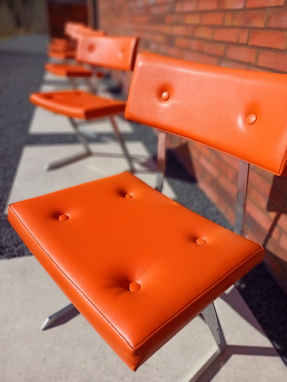 Image 1 of Sillas en zigzag