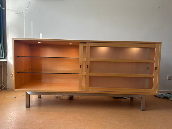 Image 1 of Hermoso aparador