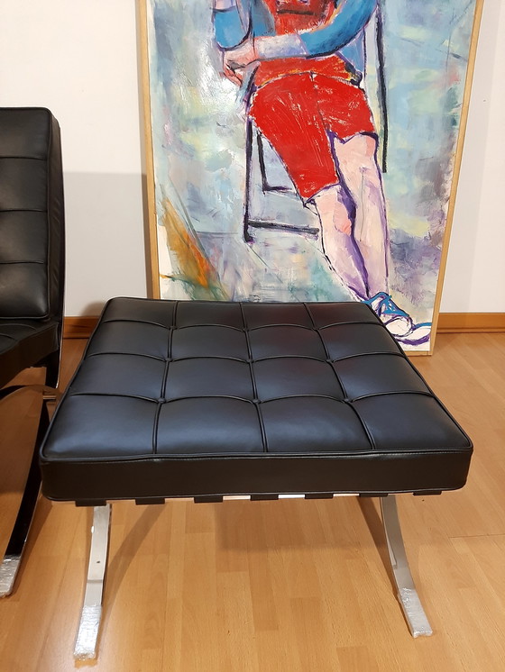 Image 1 of Knoll Set Barcelona New-Never Used Black Leather Design by Ludwig Mies Van Der Rohe and Lilly Reich (1929)