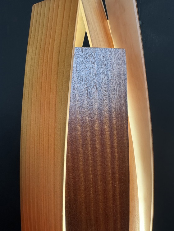 Image 1 of Lámpara de listones de madera de estilo escandinavo