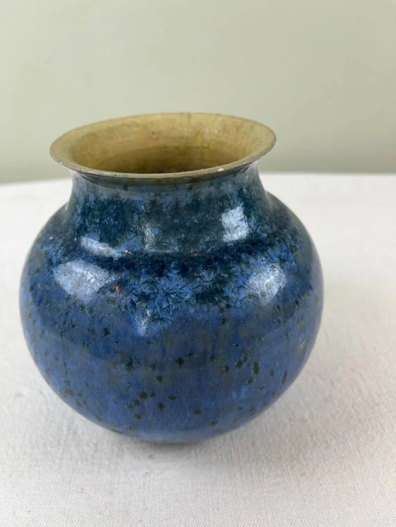"Frost Flower" Vase – Porcelain, Vintage (photo 11 of 11)