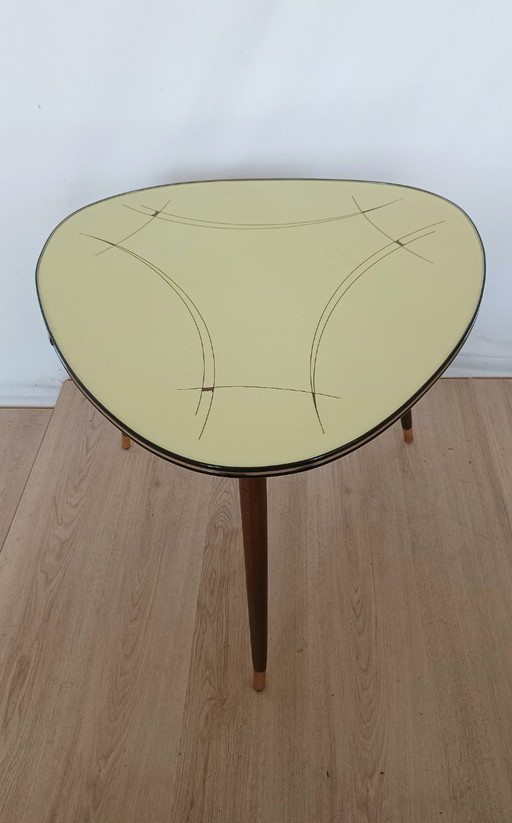 Grande table d'appoint des années 1950