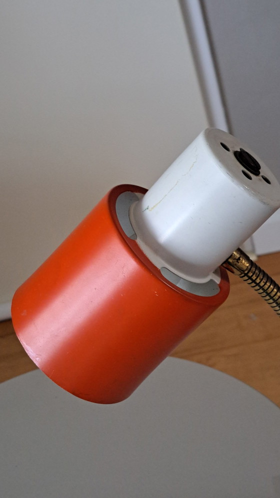 Image 1 of Lampada a morsetto Hala Vintage arancione e bianca - Design H. Busquet