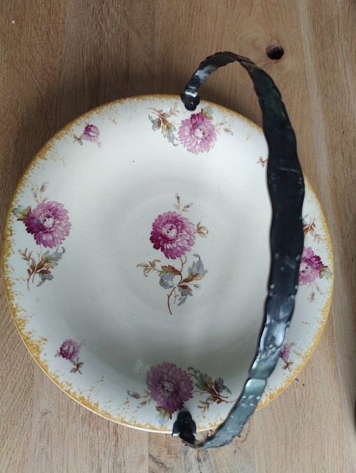 Wunderschöne Servierschale mit Blumenmuster und Henkel, 27 cm