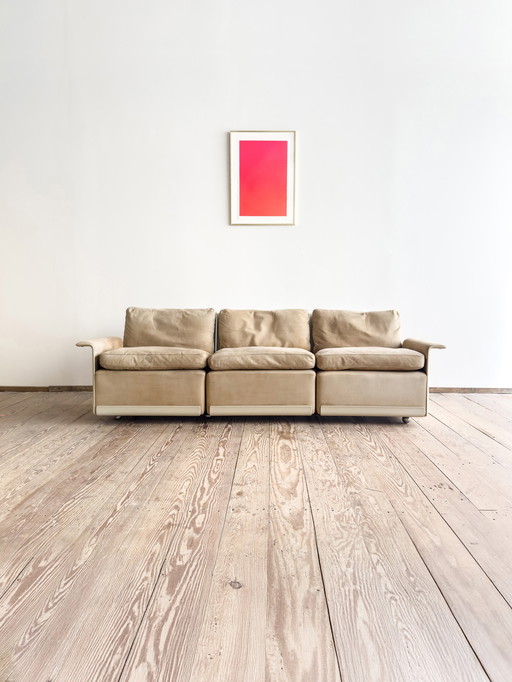 Mid-Century Modern Lounge Sofa in Glass Fiber and Suede by Dieter Rams for Vitsoe, Germany, 1960s