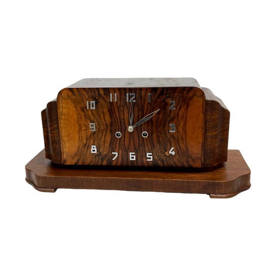 Image 1 of Reloj de repisa Art Déco de chapa de nogal, mecánico, Alemania, década de 1920