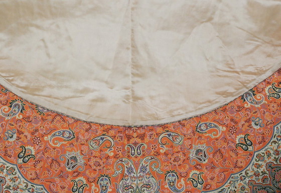 Image 1 of Oriental Handmade Tablecloth, Very Finely Crafted from Silk Threads, 100 x 100 cm
