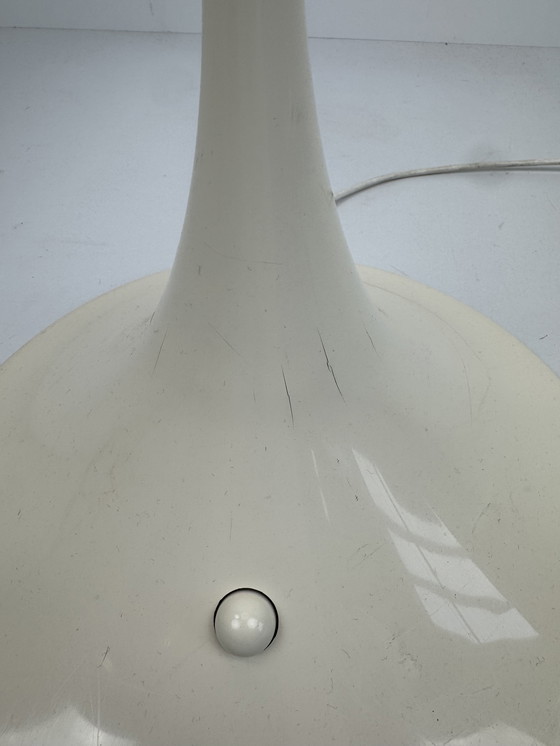 Image 1 of Louis Poulsen Panthella vloerlamp – Ontworpen door Verner Panton