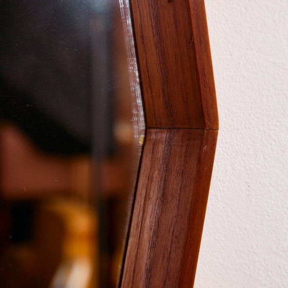 Image 1 of MK11168 Miroir hexagonal encadré en teck