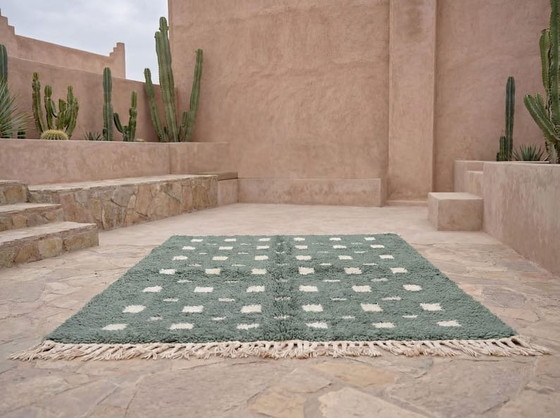 Image 1 of Handmade Berber rug in pure wool, green and white, size 250x150 cm