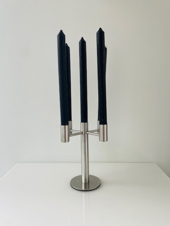 Image 1 of Candelabro de cinco brazos de acero inoxidable, diseño moderno.