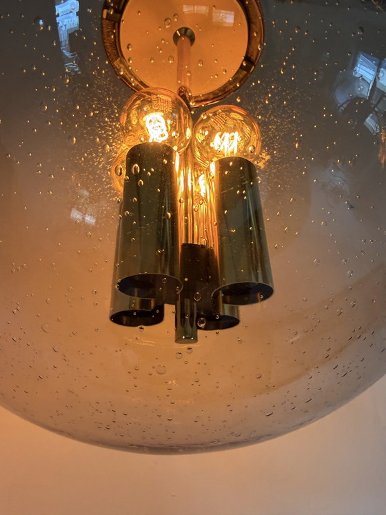 Image 1 of 2x XXL-Globus aus Messing und Rauchglas, Glashütte Limburg '70