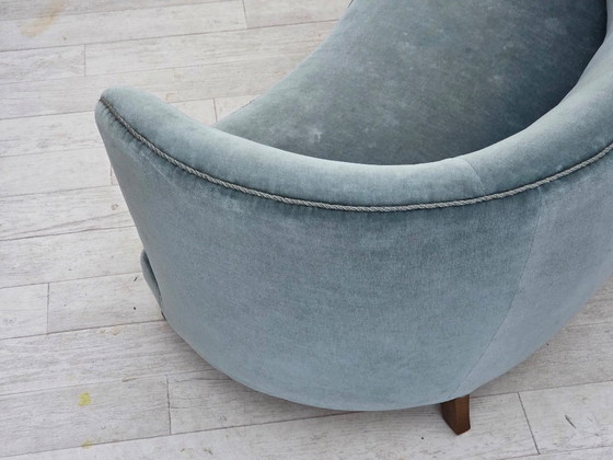 Image 1 of Divano curvo danese a 2 posti, anni '70, rivestimento in velluto blu.