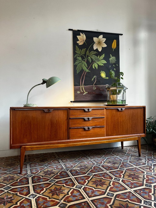 Buffet moderne Mid Century - Stonehill Furniture