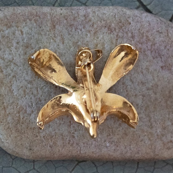 Image 1 of Vintage goudkleurige orchidee broche & kettinghanger