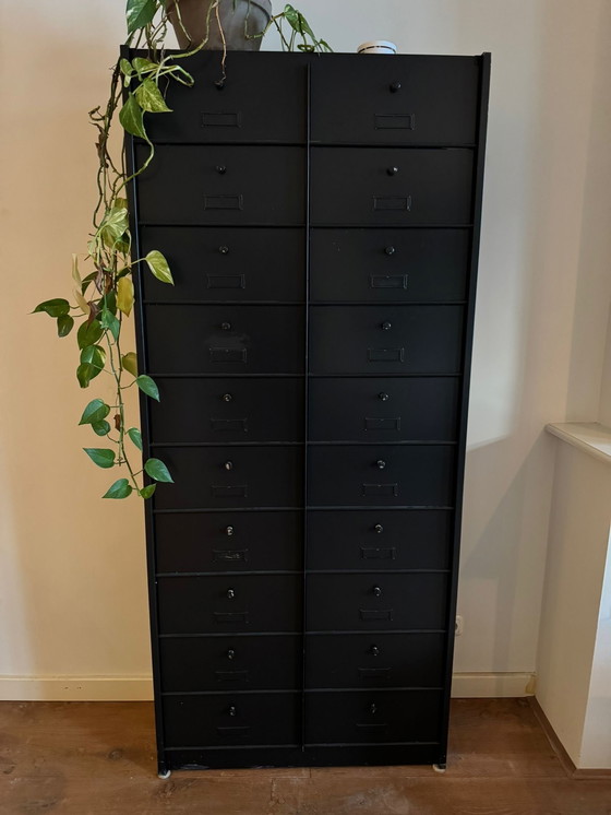 Image 1 of Old Mailbox