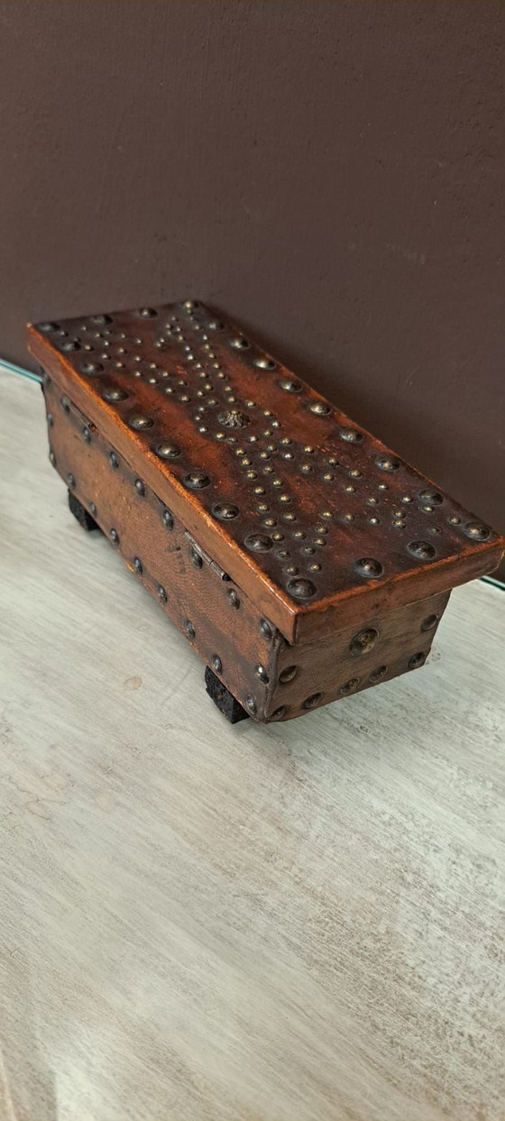 Antique handcrafted jewelry box, Decorative Objects, Leather, Wood, Brown (photo 5 of 8)