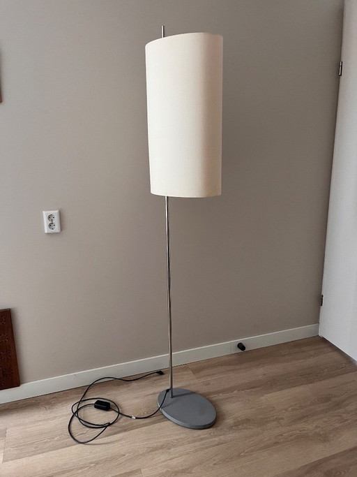 Arne Jacobsen Stehlampe