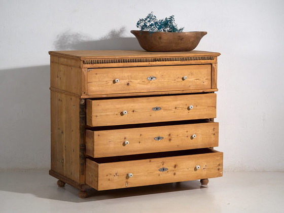 Antique French Provençal style chest of drawers (c.1920) #25 (photo 5 of 40)