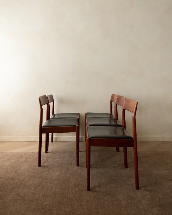 Deense moderne teakhouten eetkamerstoelen van Johannes Nørgaard, jaren 60, set van 5 – Johannes Norgaard (photo 4 of 18)