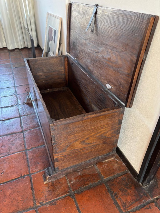 Image 1 of Cofre para mantas de madera de pino español (Antiguo)