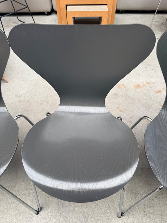 Image 1 of Fritz Hansen vlinderstoel antraciet (voorraad: 4)